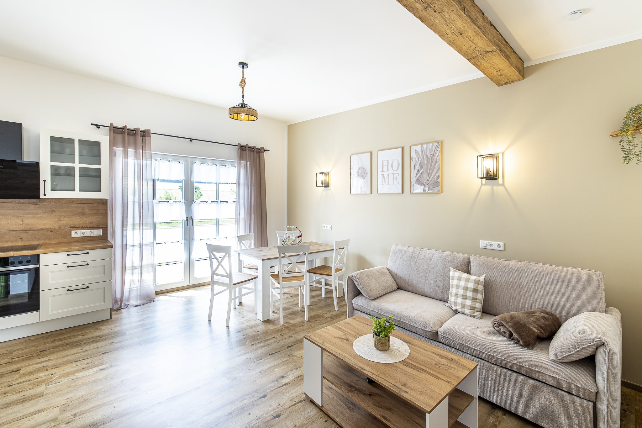 Mehr über den Artikel erfahren Gleisblick-Lounge